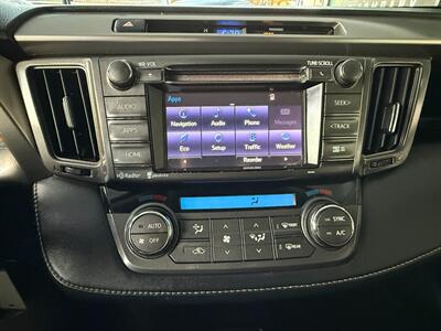 2015 Toyota RAV4 XLE - Photo 29 - Orange, CA 92868