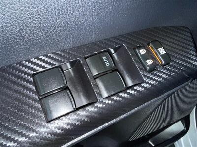 2015 Toyota RAV4 XLE - Photo 24 - Orange, CA 92868