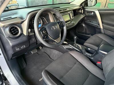 2015 Toyota RAV4 XLE - Photo 15 - Orange, CA 92868