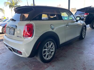 2015 MINI Hardtop 2 Door Cooper S   - Photo 9 - Orange, CA 92868