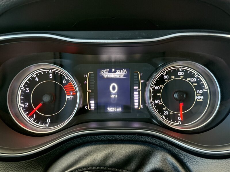2020 Jeep Cherokee Altitude photo 27