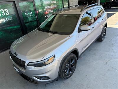 2020 Jeep Cherokee Altitude   - Photo 2 - Orange, CA 92868