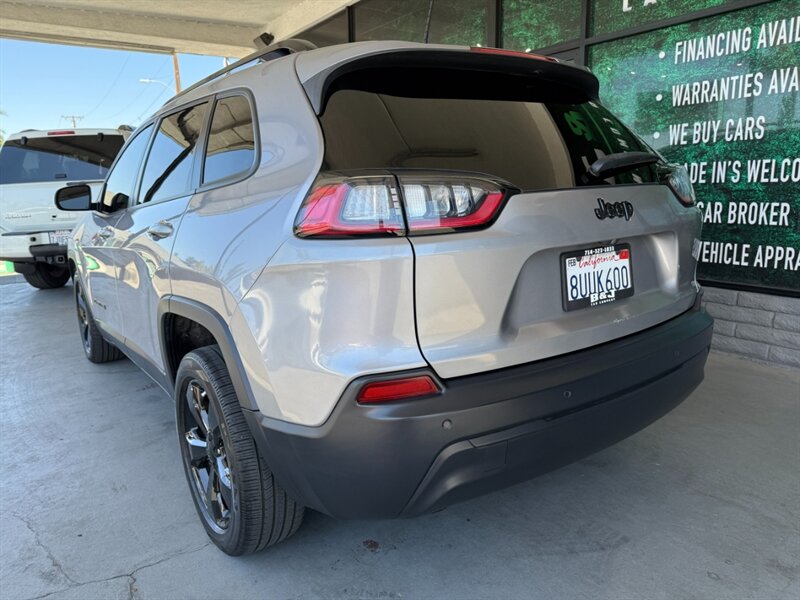 2020 Jeep Cherokee Altitude photo 6