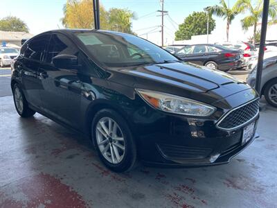 2018 Ford Focus SE   - Photo 7 - Orange, CA 92868