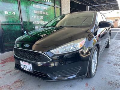 2018 Ford Focus SE   - Photo 3 - Orange, CA 92868