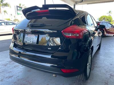 2018 Ford Focus SE   - Photo 10 - Orange, CA 92868