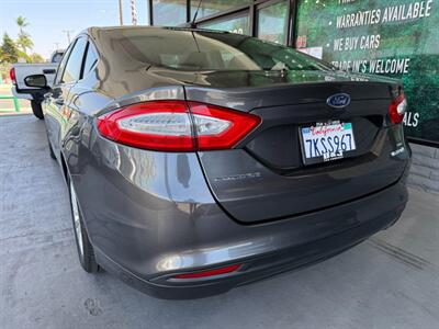 2015 Ford Fusion Hybrid SE - Photo 7 - Orange, CA 92868
