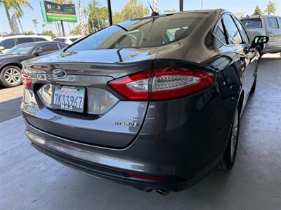 2015 Ford Fusion Hybrid SE - Photo 11 - Orange, CA 92868