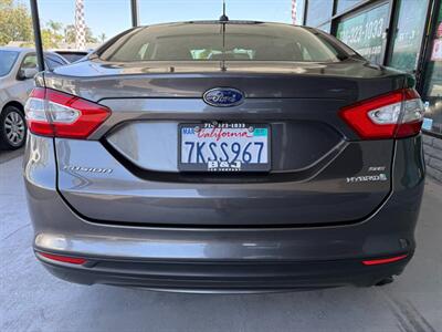 2015 Ford Fusion Hybrid SE - Photo 14 - Orange, CA 92868