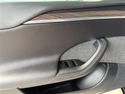 2021 Tesla Model S Plaid   - Photo 19 - Orange, CA 92868