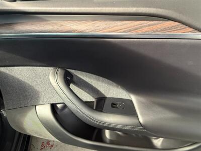 2021 Tesla Model S Plaid   - Photo 26 - Orange, CA 92868
