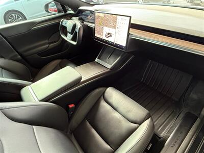 2021 Tesla Model S Plaid   - Photo 24 - Orange, CA 92868