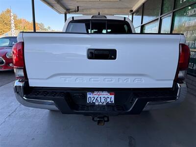 2021 Toyota Tacoma SR5   - Photo 14 - Orange, CA 92868