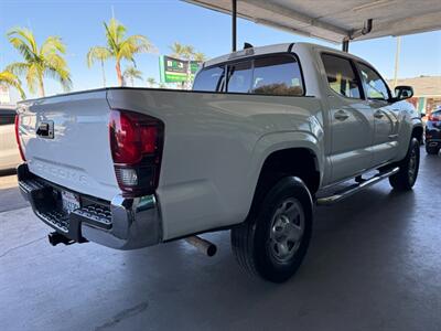 2021 Toyota Tacoma SR5   - Photo 10 - Orange, CA 92868