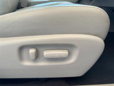 2013 Toyota Highlander Limited   - Photo 33 - Orange, CA 92868