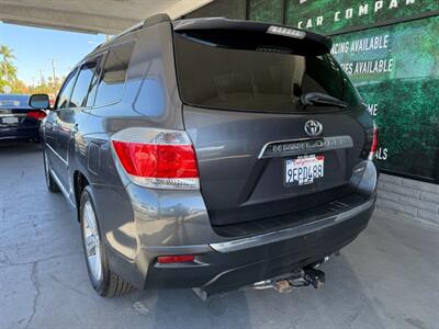 2013 Toyota Highlander Limited   - Photo 7 - Orange, CA 92868