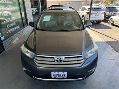 2013 Toyota Highlander Limited   - Photo 13 - Orange, CA 92868