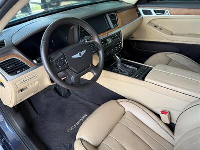 2015 Hyundai Genesis 5.0L - Photo 16 - Orange, CA 92868