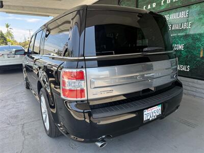 2016 Ford Flex Limited - Photo 12 - Orange, CA 92868