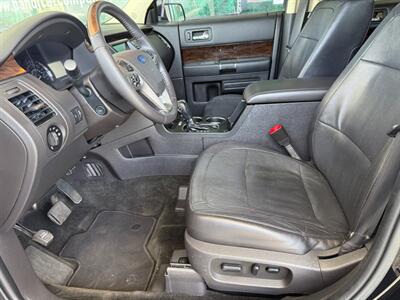 2016 Ford Flex Limited - Photo 16 - Orange, CA 92868