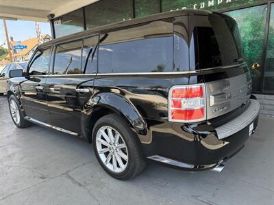 2016 Ford Flex Limited - Photo 4 - Orange, CA 92868