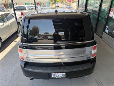 2016 Ford Flex Limited - Photo 14 - Orange, CA 92868