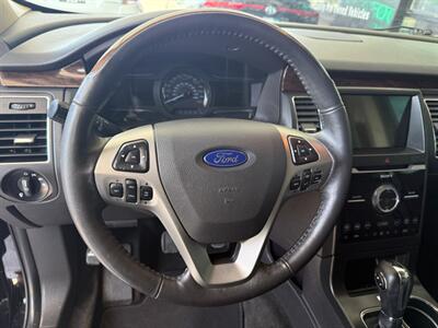2016 Ford Flex Limited - Photo 19 - Orange, CA 92868