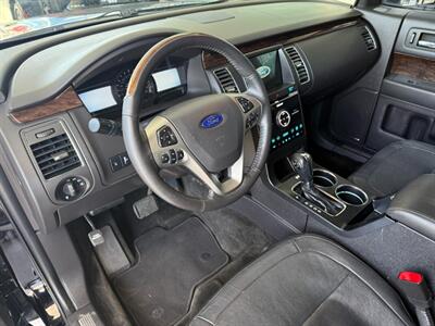 2016 Ford Flex Limited - Photo 15 - Orange, CA 92868