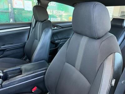 2020 Honda Civic Sport   - Photo 17 - Orange, CA 92868