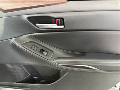 2019 Toyota Avalon XLE   - Photo 30 - Orange, CA 92868