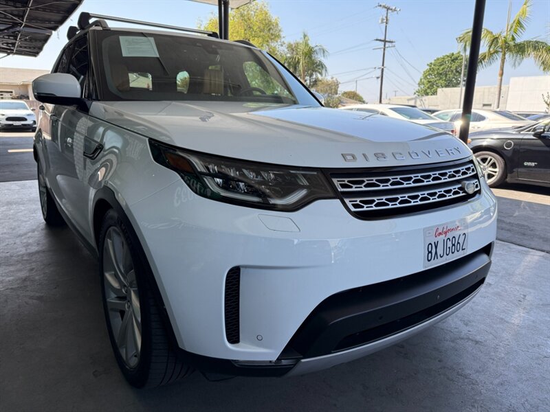 2017 Land Rover Discovery HSE Luxury photo 7