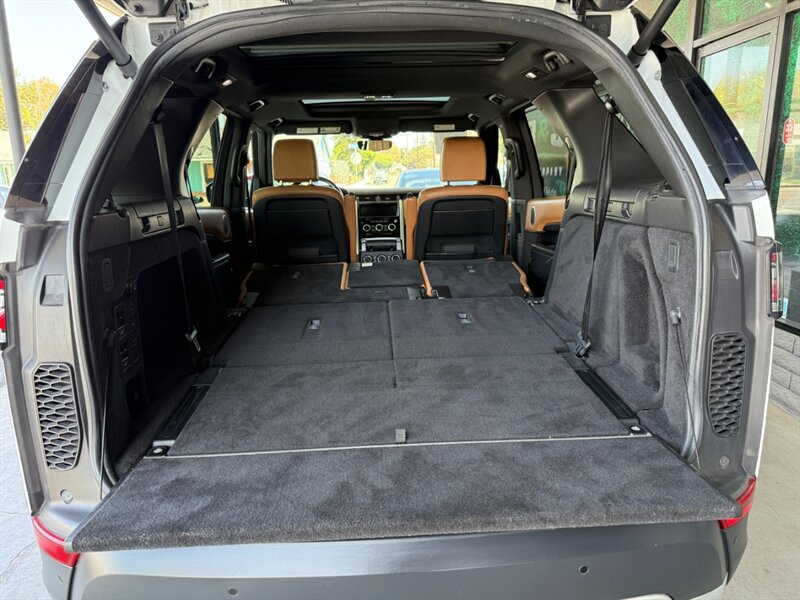 2017 Land Rover Discovery HSE Luxury photo 36
