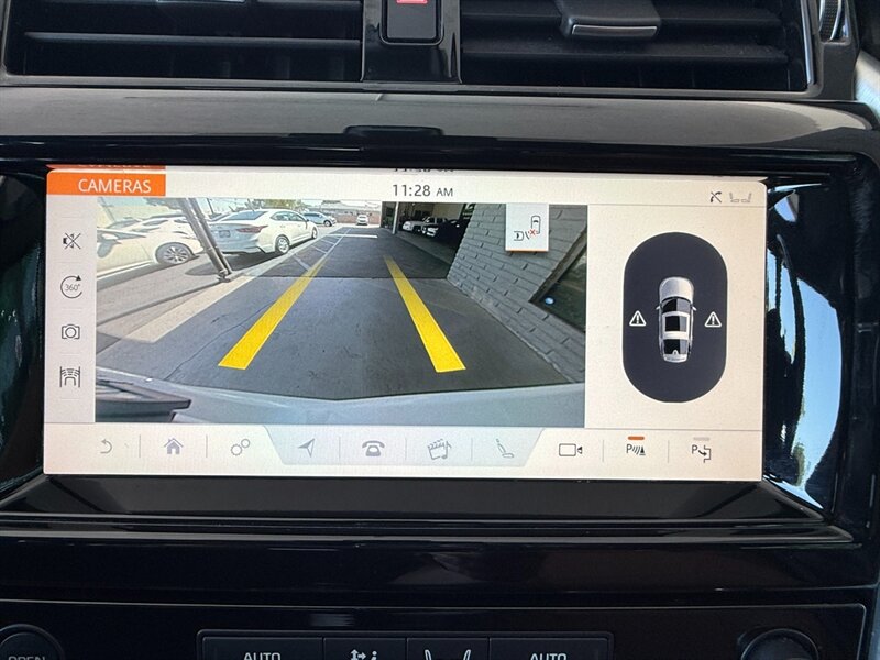 2017 Land Rover Discovery HSE Luxury photo 29