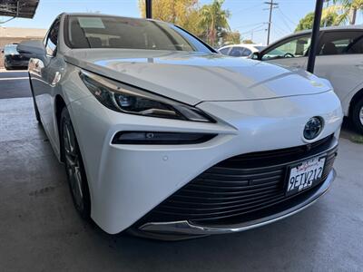 2022 Toyota Mirai XLE - Photo 8 - Orange, CA 92868