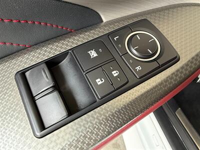 2017 Lexus RC 200t   - Photo 27 - Orange, CA 92868