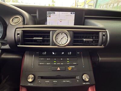 2017 Lexus RC 200t   - Photo 33 - Orange, CA 92868