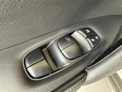 2018 Nissan Rogue Hybrid SL   - Photo 23 - Orange, CA 92868