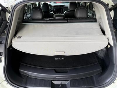 2018 Nissan Rogue Hybrid SL   - Photo 39 - Orange, CA 92868