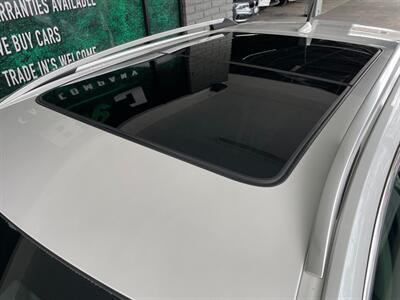 2010 Cadillac SRX Premium Collection   - Photo 16 - Orange, CA 92868
