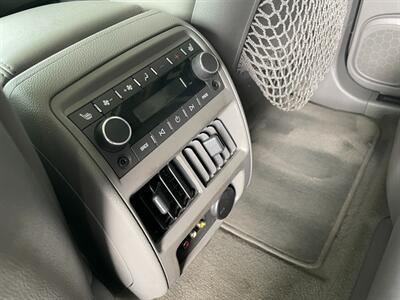 2010 Cadillac SRX Premium Collection   - Photo 29 - Orange, CA 92868