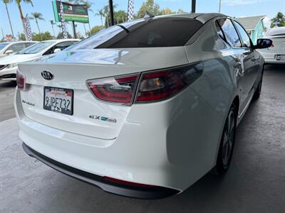 2015 Kia Optima Hybrid EX   - Photo 11 - Orange, CA 92868