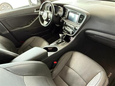 2015 Kia Optima Hybrid EX   - Photo 27 - Orange, CA 92868