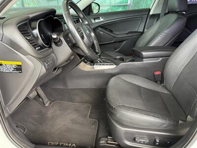 2015 Kia Optima Hybrid EX   - Photo 17 - Orange, CA 92868