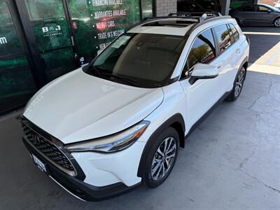 2022 Toyota Corolla Cross XLE   - Photo 2 - Orange, CA 92868