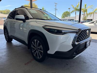 2022 Toyota Corolla Cross XLE   - Photo 8 - Orange, CA 92868