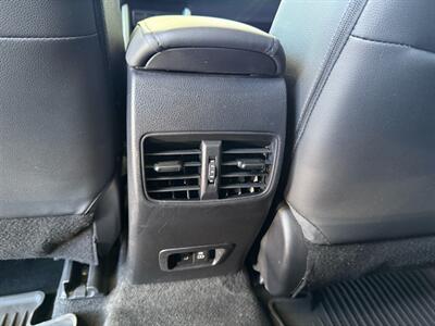 2022 Toyota Corolla Cross XLE   - Photo 27 - Orange, CA 92868