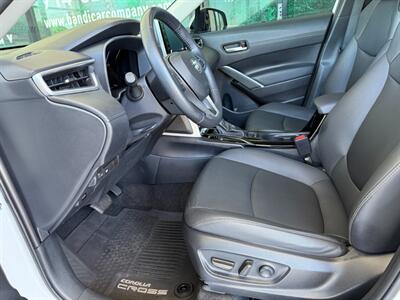 2022 Toyota Corolla Cross XLE   - Photo 18 - Orange, CA 92868