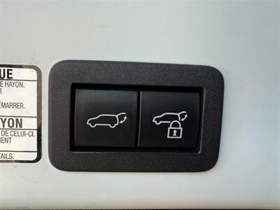 2022 Toyota Corolla Cross XLE   - Photo 41 - Orange, CA 92868