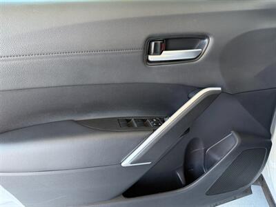 2022 Toyota Corolla Cross XLE   - Photo 24 - Orange, CA 92868