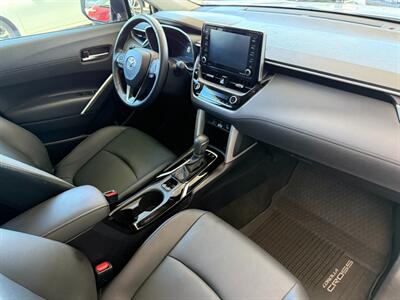 2022 Toyota Corolla Cross XLE   - Photo 28 - Orange, CA 92868